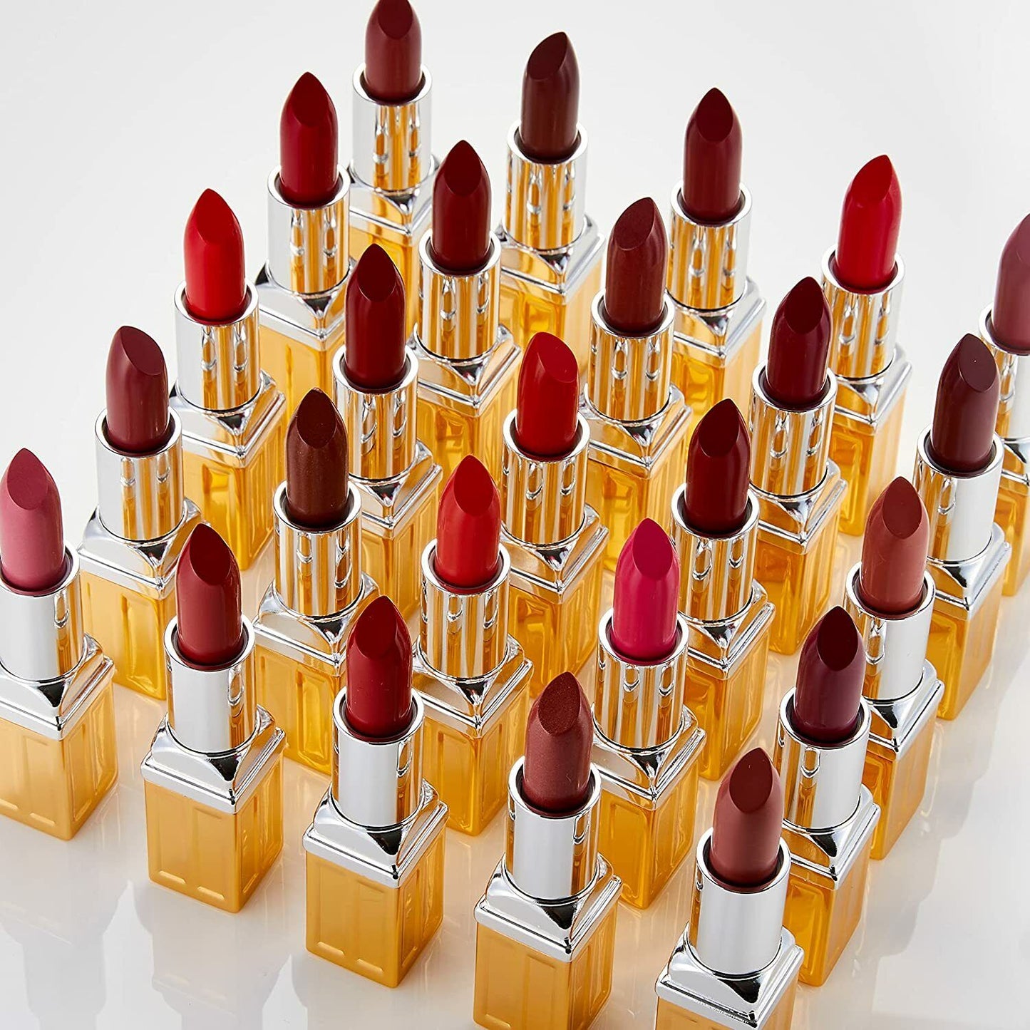 Elizabeth Arden Beautiful Color Lipstick 01 Power Red – Bold, Hydrating Red