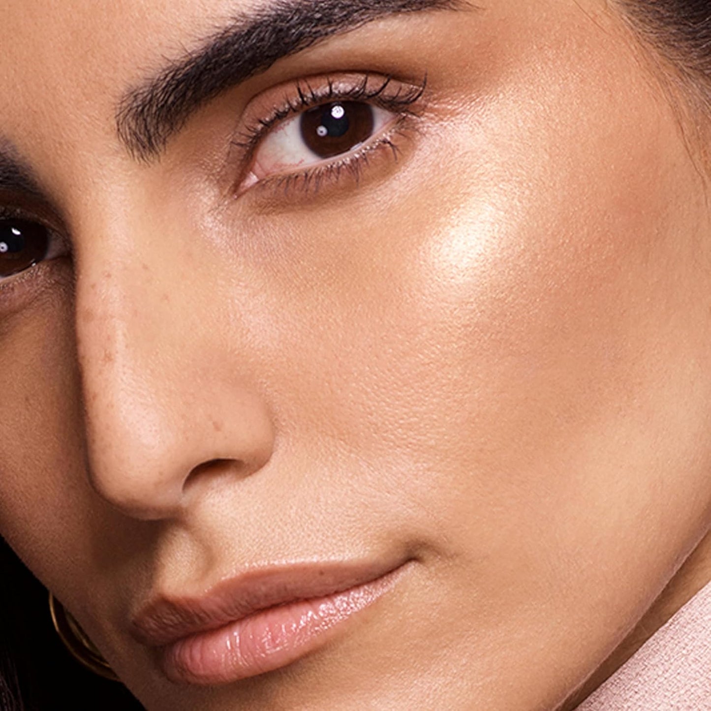 Max Factor Facefinity Highlighter Powder – Radiant, Long-Lasting Glow