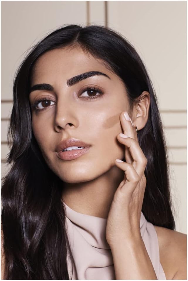 Max Factor Miracle Second Skin Foundation – Lightweight, Natural Finish